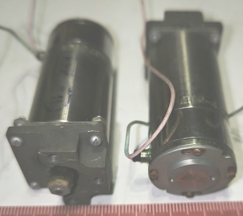 motorek DPR-42-F1-02 ( ДПР-42-Ф1-02 ) .. cena na dotaz / price on request