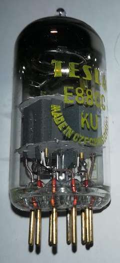 E88CC - elektronka TESLA