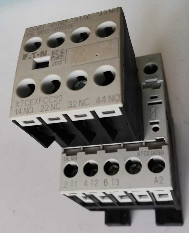 DILM32 XHI22E (XTCEXFCC22) + XTCE009B 24Vdc použitý / used