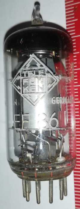 není skladem - Elektronka EF86 TELEFUNKEN
