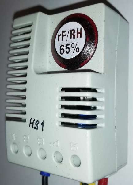 STEGO EFR012 - ELECTRONIC HYGROSTAT .. z demontáže