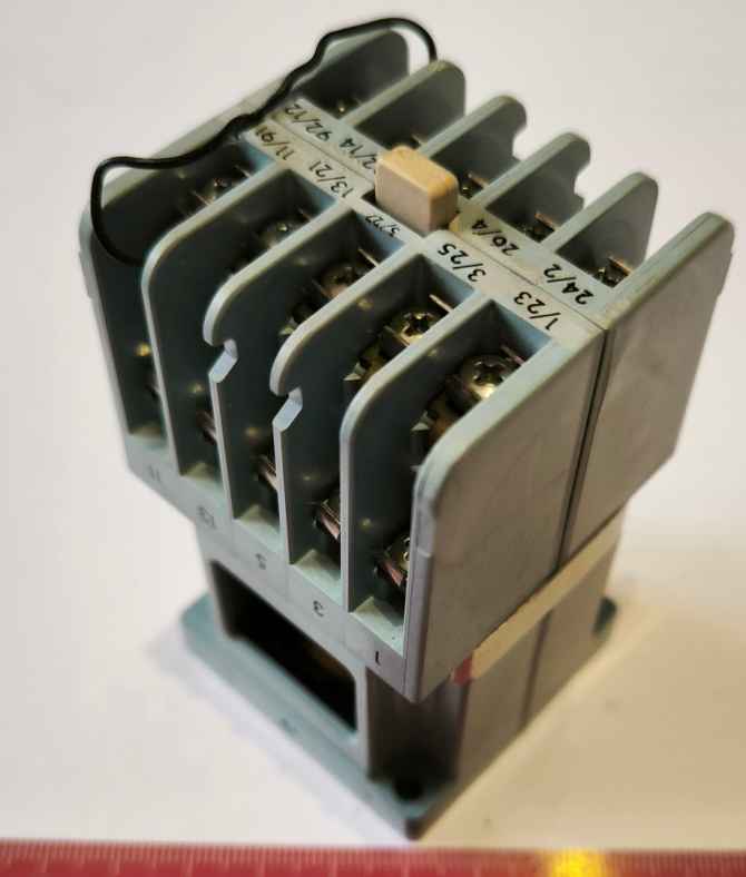 EG10 - DRIVE CONTACTOR by ASEA BROWN BOVERI, 42V 50Hz  .. cena na dotaz / price on request