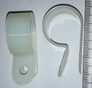 EHI709, plastová úchytka, balení 45ks za 80Kč