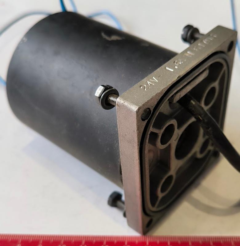 elektromagnet  24Vdc 1,6A N 61703 .. cena na dotaz / price on request (002)
