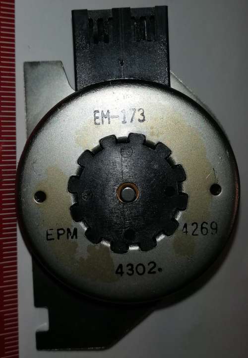 krokový motorek EM-173 EPM-4269  .. cena na dotaz / price on request