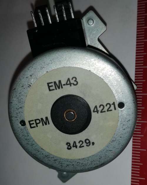 krokový motorek EM-43 EPM-4221  .. cena na dotaz / price on request