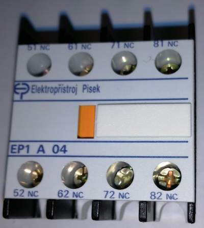 EP1A04 - pomocné kontakty   .. cena na dotaz / price on request