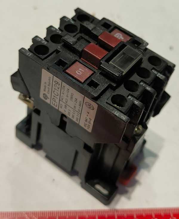 stykač EP1C129 65V 50Hz..  cena na dotaz / price on request