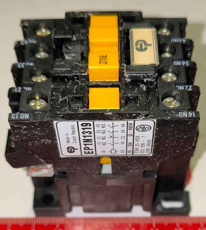 EP1N1319 - stykač 220V 50Hz  .. cena na dotaz / price on request