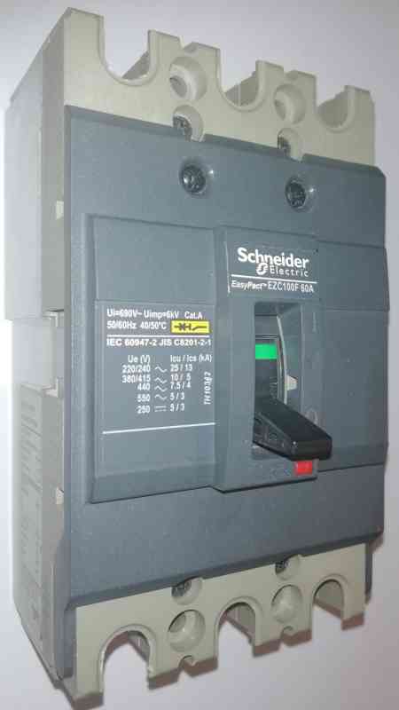 jistič Schneider  EZC100F 15A - EasyPact EZC100F3015