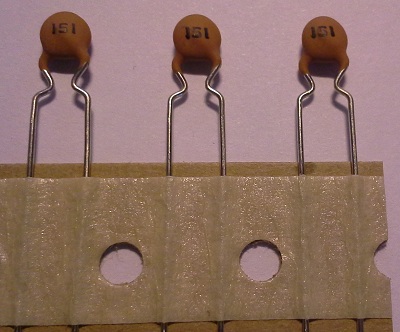 není skladem - C -  150pF 500V .. balení 250ks za 50Kč