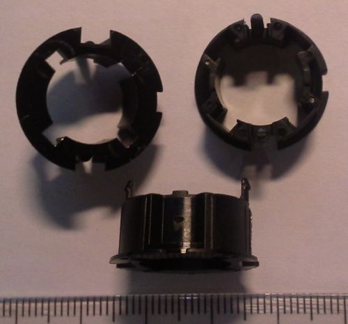 halter hallsensor ABSCHIRJ - plastový díl  ... balení 150ks za 50Kč