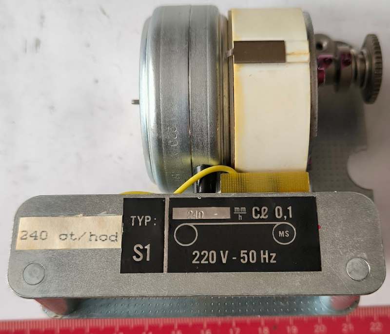 motorek SMZ375R 220V 50Hz s převodovkou S1 - 240mm/h