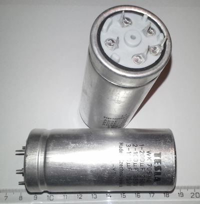 WK70594, 200uF, 100uF, 100uF / 350V pájené