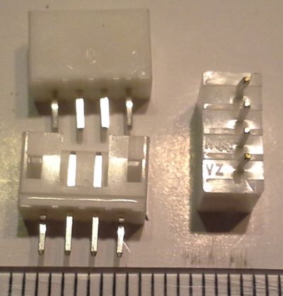 konektor 4 pin .. balení 50ks za 50Kč