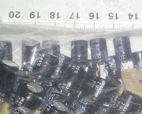 C 10u/100V 85°C d8x12 .. balení 100ks za 50Kč