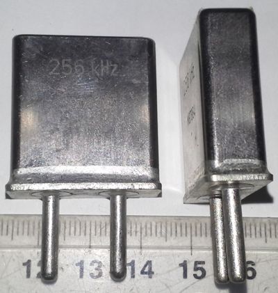 není skladem - krystal TESLA 256kHz