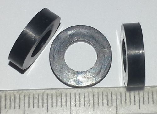 černá podložka  -  balení 500ks za 80Kč