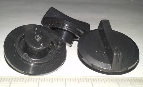 plastový knoflík  -  balení 20ks