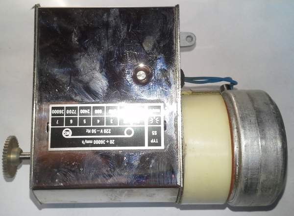 motorek SMZ375R 220V 50Hz s převodovkou S5 - 20 až 36000mm/h  .. cena na dotaz / price on request