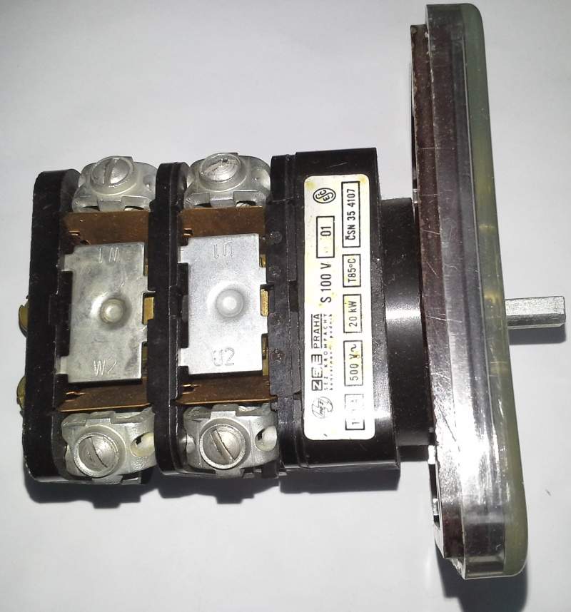 přepínač S100V01, starší