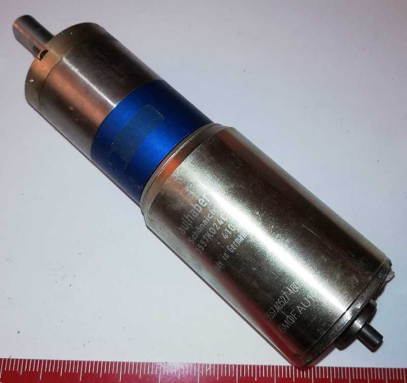 Faulhaber MOTOR 3557K024C 24V s převodovkou 43:1 -  1479285..  použitý / used .. otestován / tested