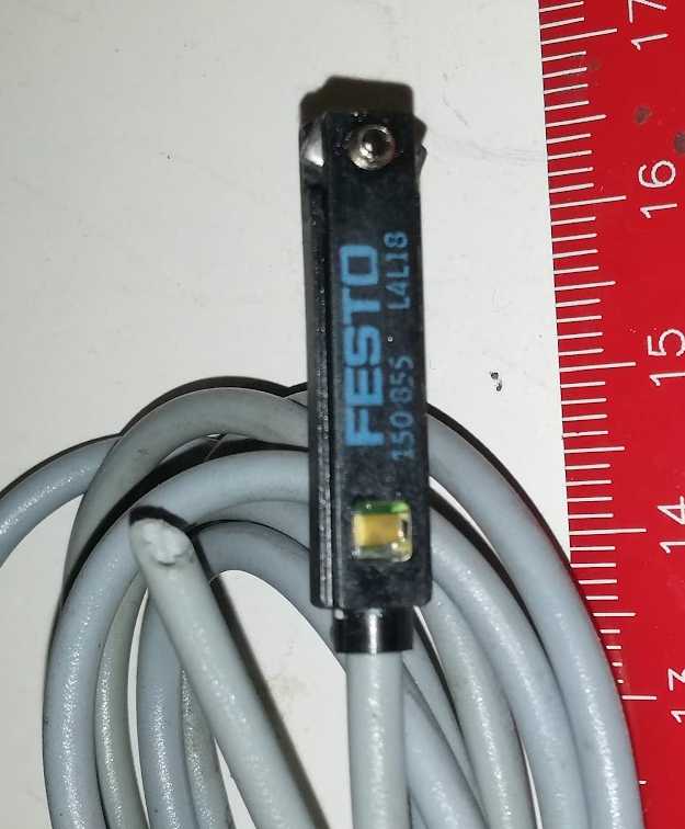 FESTO 150855 SME-8-K-LED-24 přibližovací čidlo, kabel 110cm   .. použitý / used