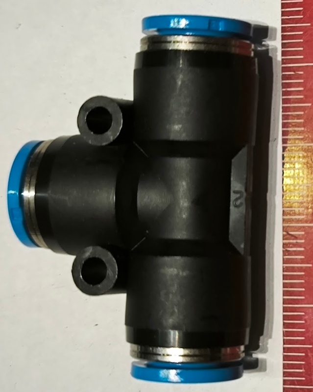 FESTO-153130 - QST-8   Spojka T s nástrčnými koncovkami