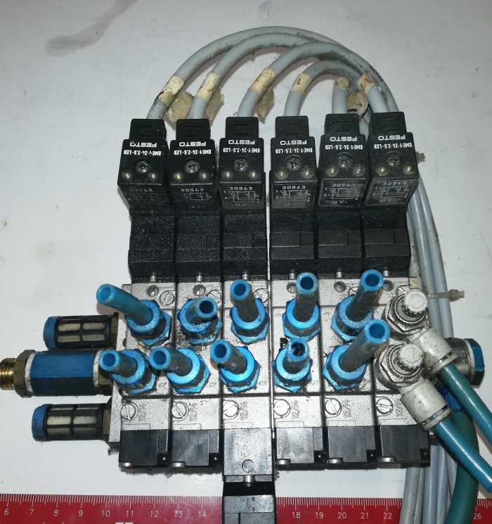 FESTO(23) sestava z demontáže  dle foto, na náhradní díly