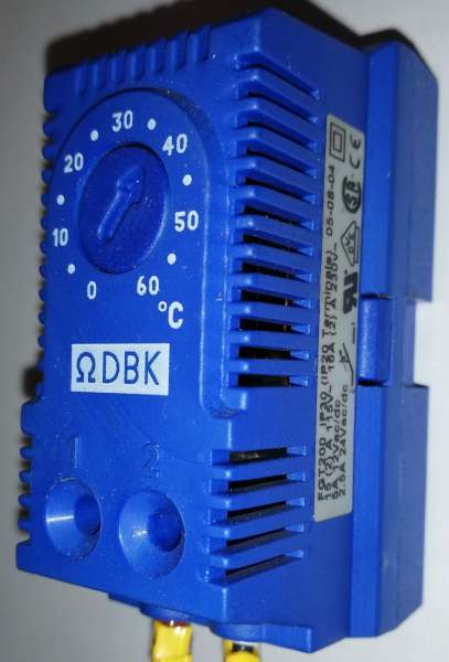 FGT200 TERMOSTAT N/O CHLAZENÍ 0°+60°C IP30, 230VAC .. z demontáže
