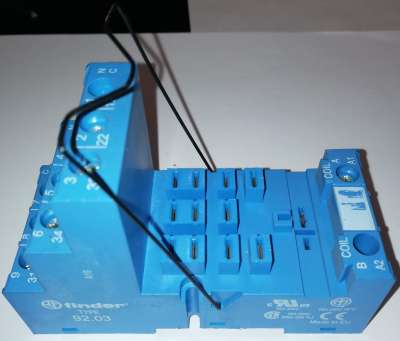 není skladem - patice FINDER 92.03