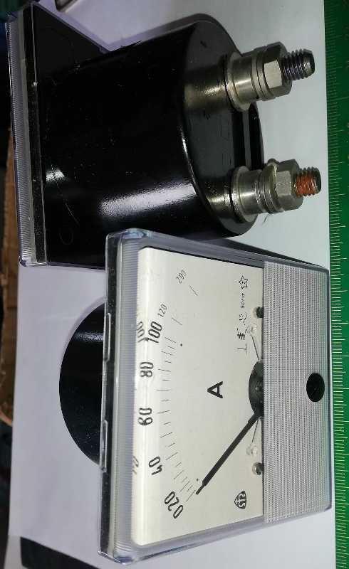 FP80 - stupnice 0-100A/200A + úchytky na panel, ? asi vnitřní bočník? , nepoužité