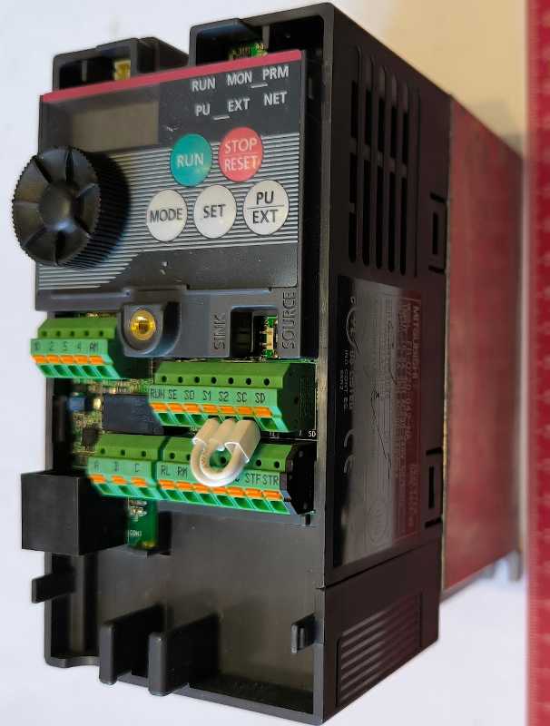 FR-D720-042-NA -  Drives by MITSUBISHI   .. použitý / used