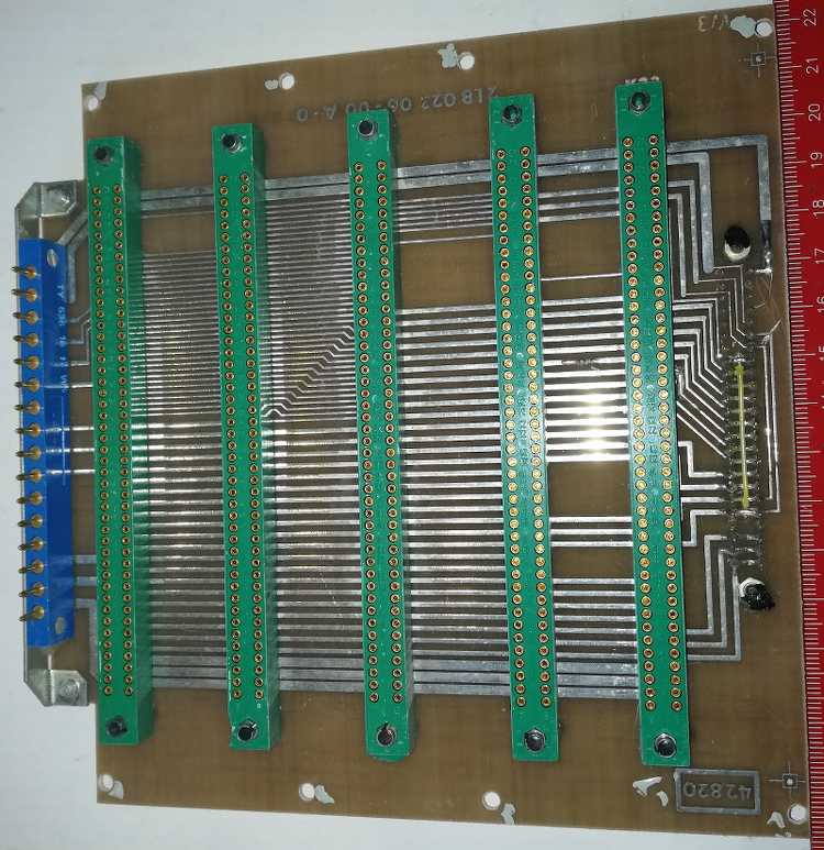 FRB-deska-001 - sběrnicová deska s 5x FRB 90pin samice + TX5164812 + TY5361613