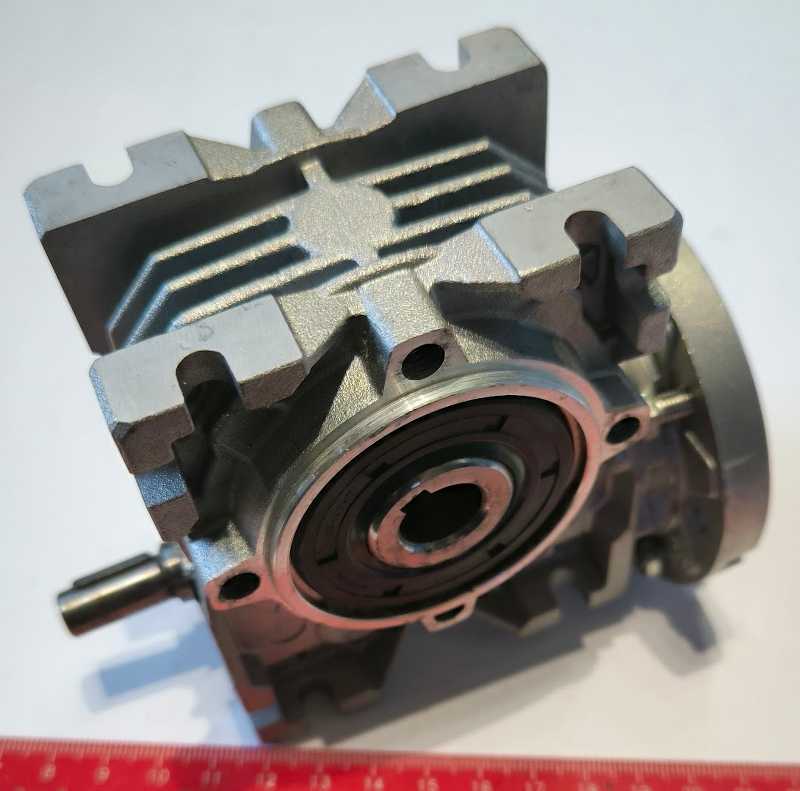 převodovka FRT28 VARVEL, l=70