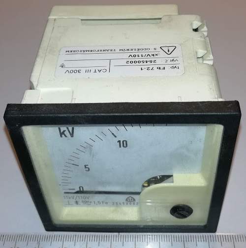Fb72-1 - panelmeter 11kV/110V, 70x70x70mm z demontáže  .. cena na dotaz / price on request