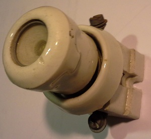 keram. poj.držák vč. pojistky 25A starší bez sklíčka