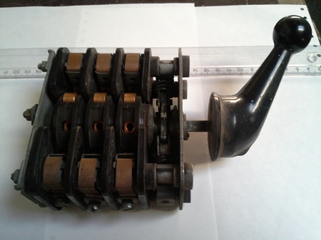 V25R02, přepínač, starší, s páčkou  .. cena na dotaz / price on request