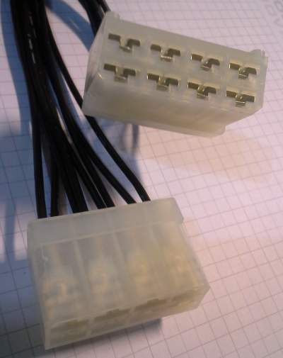konektor 8pin s kábliky 29cm