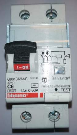 G8813A/10AC - AC 1P+N 10A 6KA 30MA BTICINO  .. použitý / used .. cena na dotaz / price on request