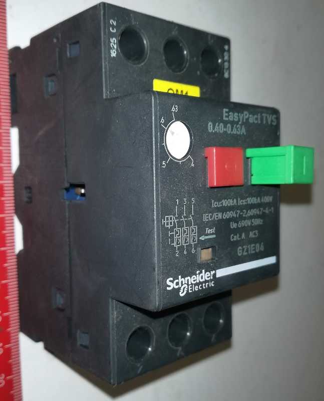 GZ1E04 - spouštěč motoru TVS 0,4-0,63A