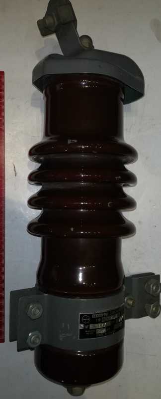 GZa 4,5/5 - Odgromnik zaworowy 4,5kV 5000A / Bleskojistka / Lightning arrester , 1973 .. cena na dotaz / price on request