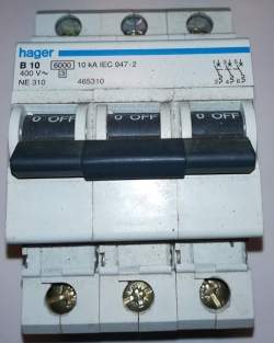 jistič 3pol B10 HAGER-465310 NE310