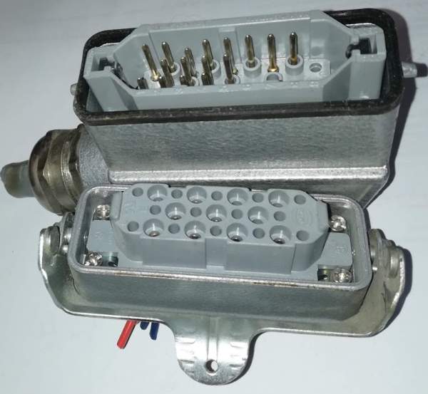 konektory HARTING pár -  použitý / used, částečně osazen