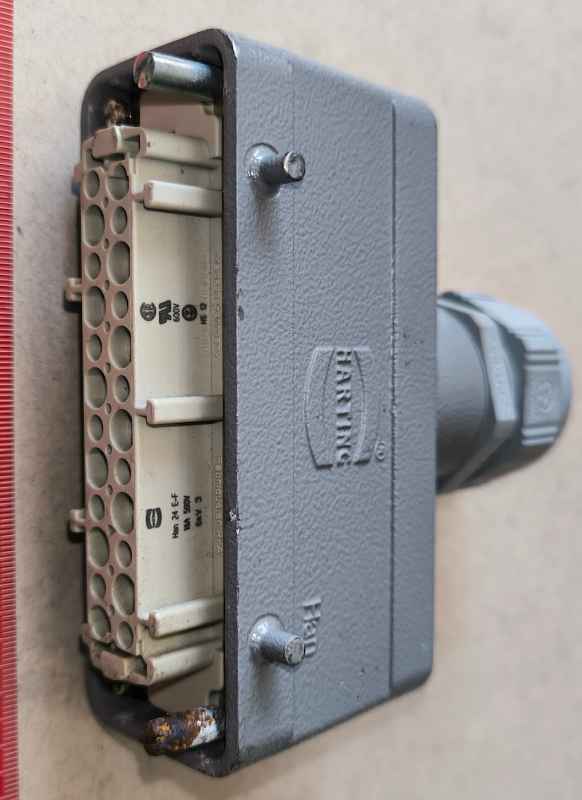 konektor HARTING samice 24pin  v krytce .. použitý / used, plně osazen (016)