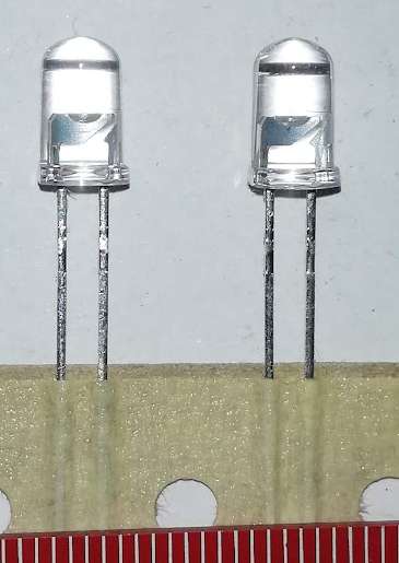 HLMP-EJ30-NR0DD - LED 5mm orange AGILENT ..   balení 50ks za 50Kč