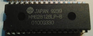 HM628128LP-8 - 131072-word x 8-bit High Speed CMOS Static RAM  .. cena na dotaz / price on request