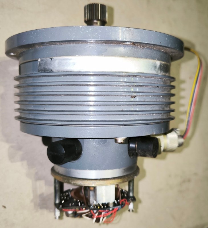 HSM150 - servomotor 24V 140W + nekompletní snímač, dle foto   .. cena na dotaz / price on request