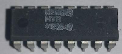 41256-12 - 262,144 BIT DYNAMIC RAM    .. cena na dotaz / price on request