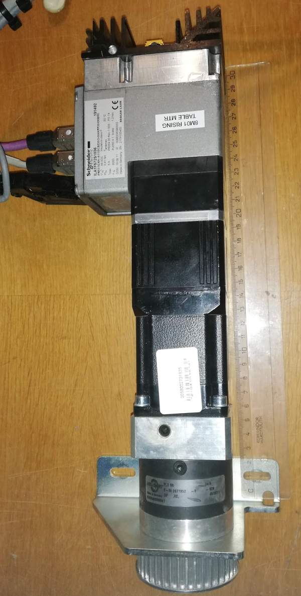 Schneider ILA1F572S1836 Servo Moter With Neugart PLE 60  Reducer  .. cena na dotaz / price on request